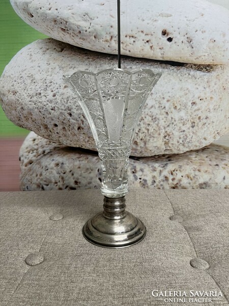 Crystal vase with silver base a60