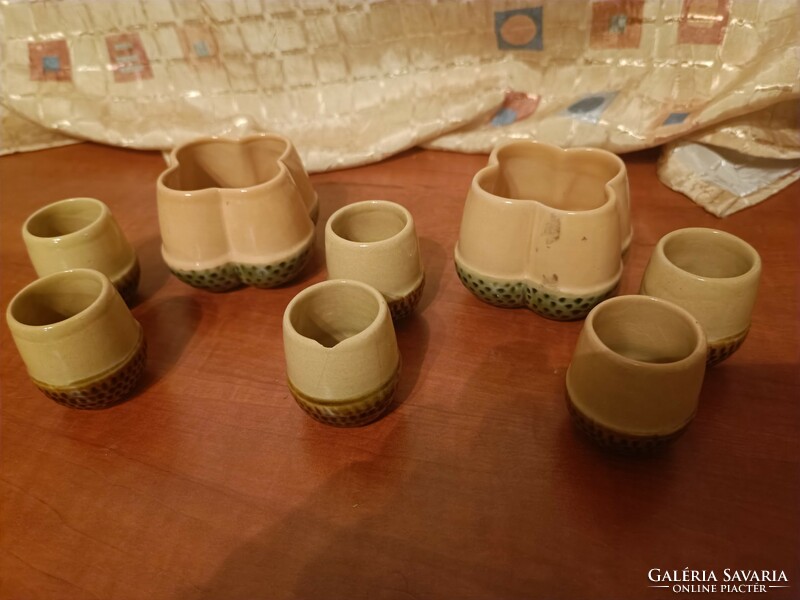 Ceramic cups