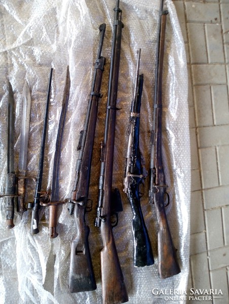 1vh weapons bayonets for sale.