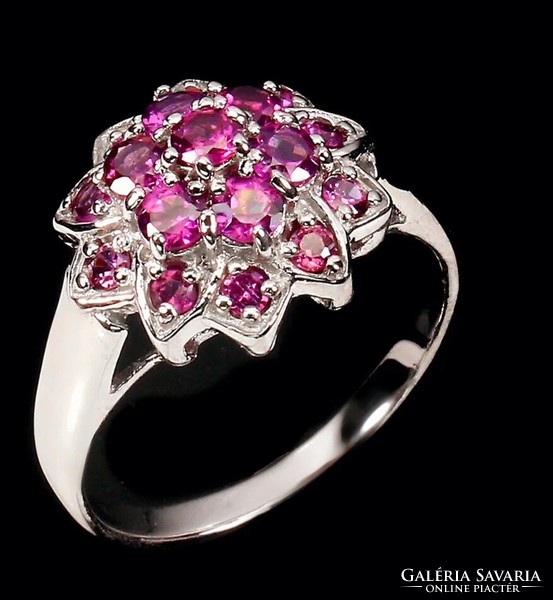 925 sterling silver ring with rhodolite garnet gemstone