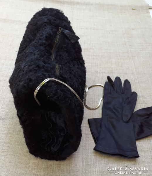 Szép állapotú fekete báránybőr női kézmelegítő muff táska kesztyűvel egyben