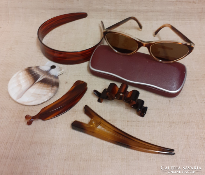 Retro Italian cat glasses in a case with French buckles hair clip and double-sided mirror in one