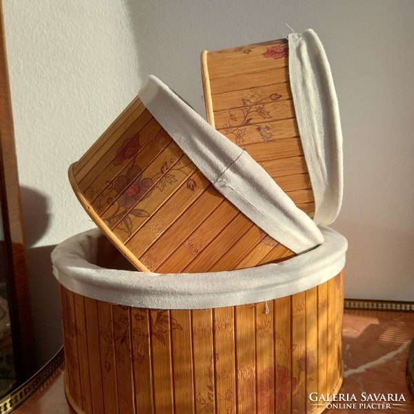 Flawless, linen-lined, stackable wooden storage baskets (3 pcs.)