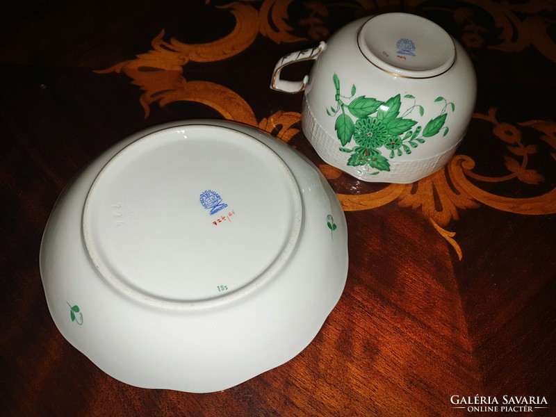 Herend green appony tea cup + base (1)