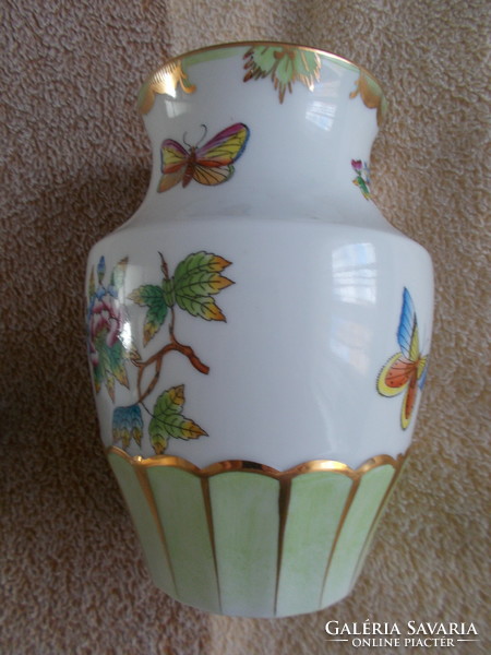 Herend Victoria patterned vase/butterfly,butterfly/2 pcs