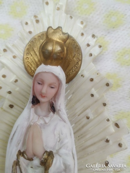 Retro Virgin Mary statue for sale! 22 Cm