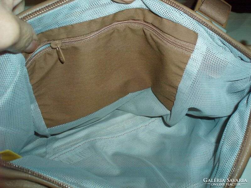 Mandarina duck fawn shoulder bag.