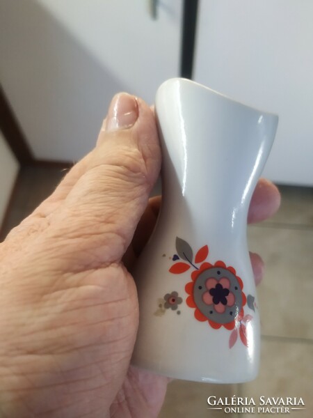 Retro porcelain vase decorated with a folk pattern for sale! 8.5 cm