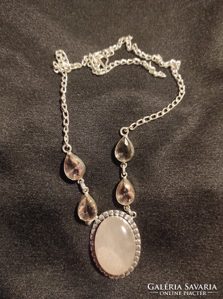 Silver-plated rose quartz necklace