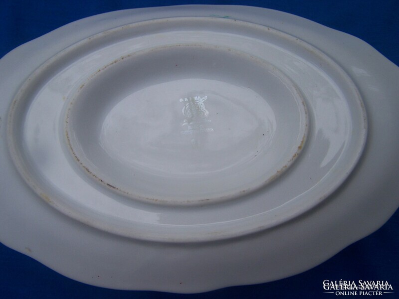 Elegant sauce bowl with integrated saucer, gilded porcelain, flawless, marked 22 x 12 x 9 cm