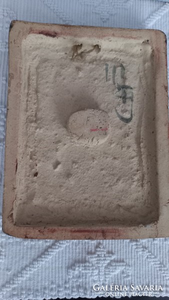 Zsolnay samott bohócos falikép FI 111 jelzéssel