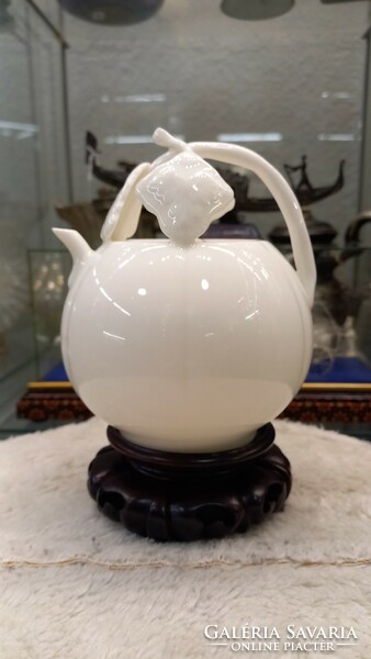 Chinese porcelain teapot