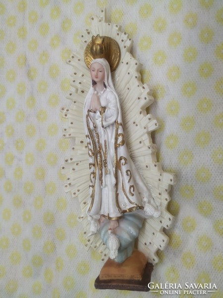 Retro Virgin Mary statue for sale! 22 Cm