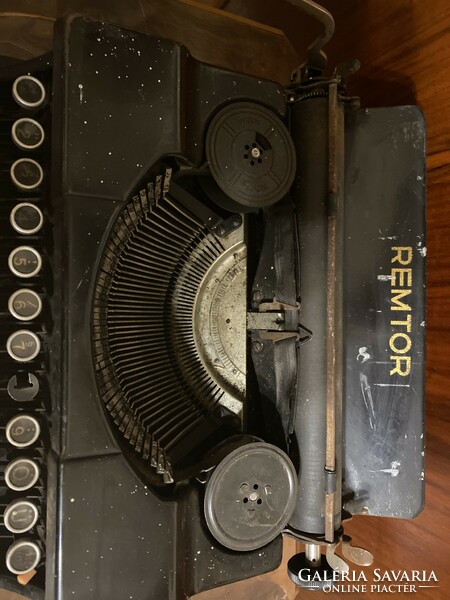 Remtor old typewriter