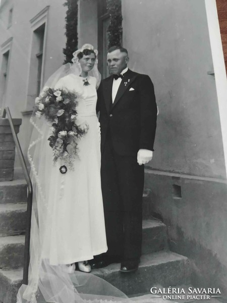 Esküvői fotó, talán az 1930-40-es évek körüli, méret: 14 cm x 9 cm