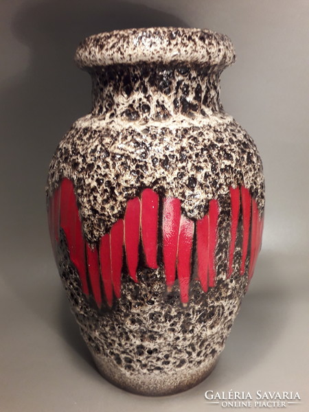 Lora design zigzag scheurich fat lava ceramic vase