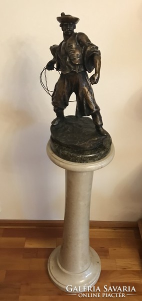 Pásztor Jánostól bronzszobor.. 45cm