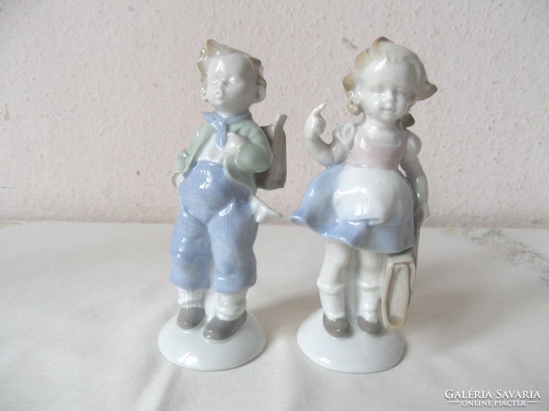 Régi német porcelán figura pár ( 2 db. Iskolás gyerek)