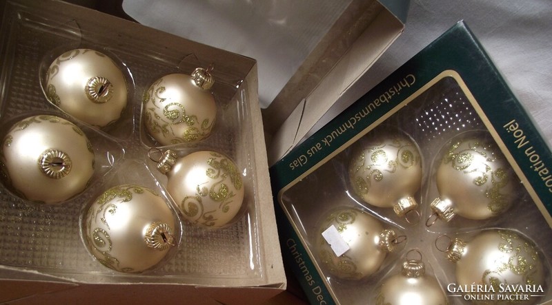 Bézs színű,arany díszítésű üveg gömb karácsonyi dísz,fenyőfa karácsonyfadísz,fenyődísz 15db