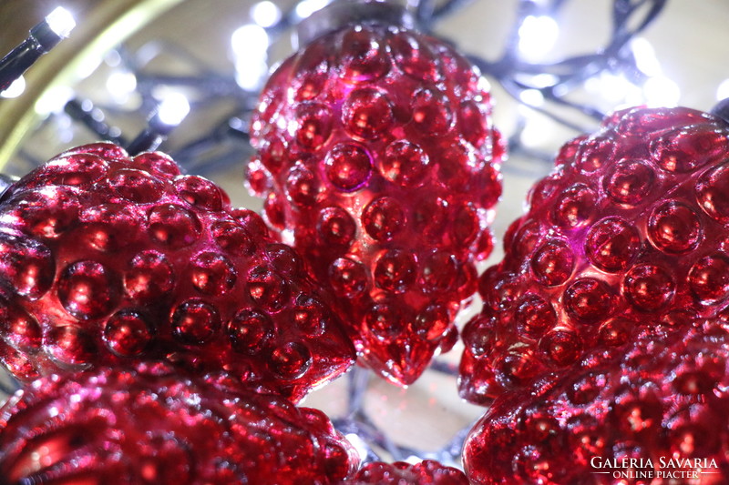 Blackberry-shaped metal Christmas tree decoration