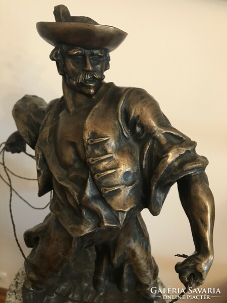 Bronze statue by János Pásztor.. 45cm