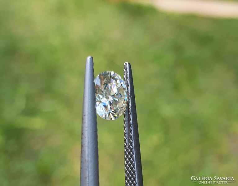 0.90 Cts moissanite with brilliant cut