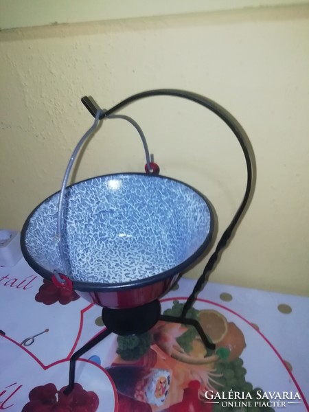 Kettle with table holder in perfect condition