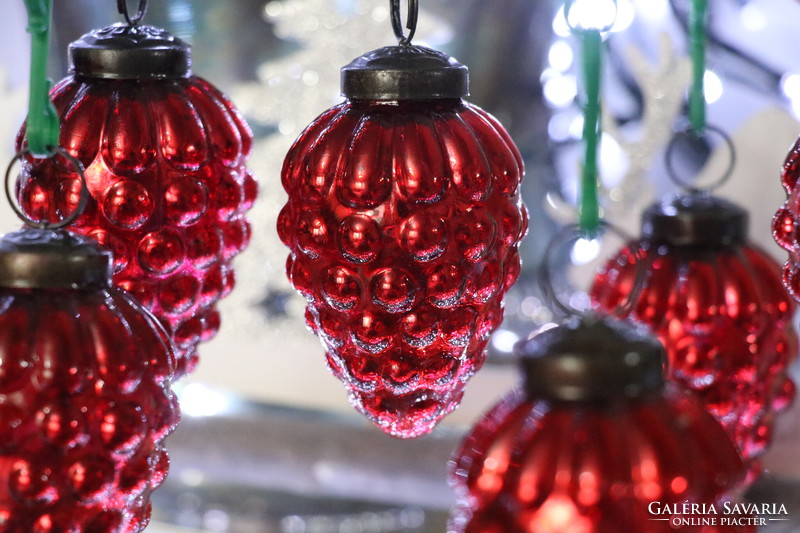 Blackberry-shaped metal Christmas tree decoration