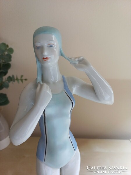 Hollóházi úszónő, ritka porcelán figura