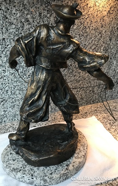 Bronze statue by János Pásztor.. 45cm