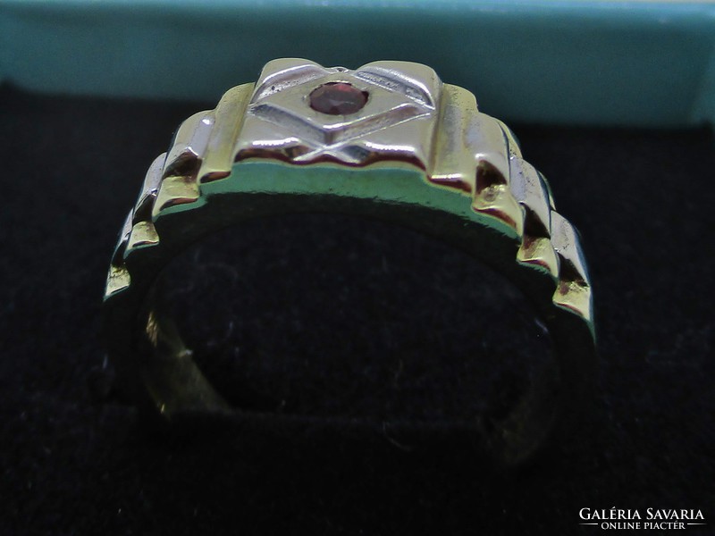Very nice 14kt gold ring with real ruby stone