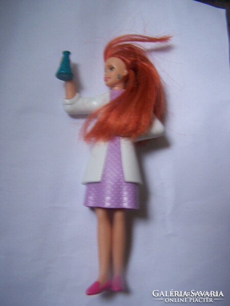 Vegyész lány lombikkal- reklámfigura 14 cm  Hibátlan, érdekes darab