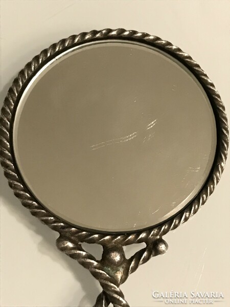 Alpakka cosmetic mirror in a reticle, in a case, 9 x 5 cm