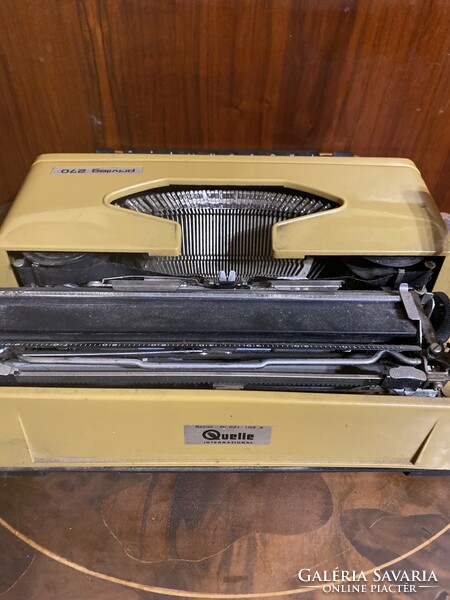 Privileg 270 régi írógép