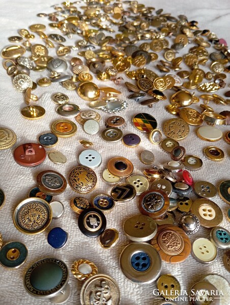 Old gilded metal and metallic decorative buttons