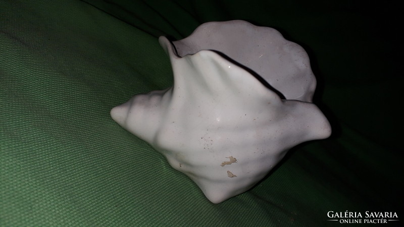 Antique white snail shell shaped German porcelain decorative vase violet vase 8 x 8 cm as shown in the pictures