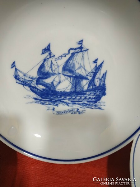 Boat plates, kahla porcelain