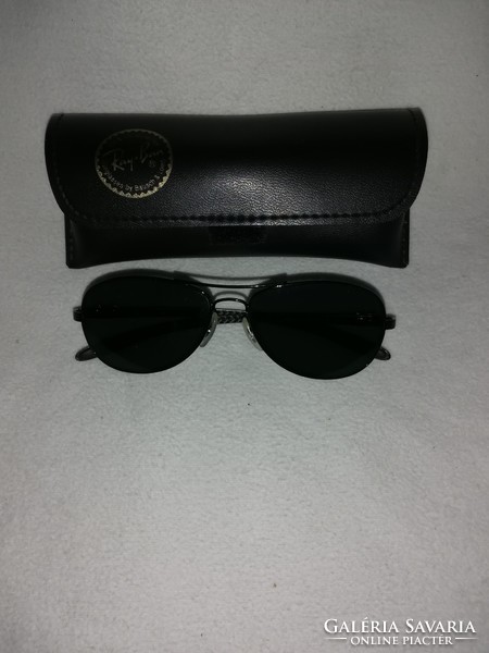 Ray ban 8301 002 lens sunglasses in case with cleaning cloth