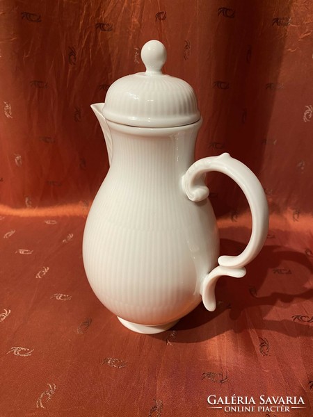 Unused, unpainted, wonderful, medium-sized high-quality porcelain coffee pourer