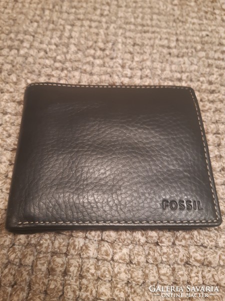 Fossil leather wallet