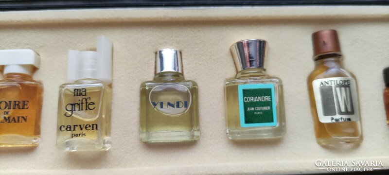 Francia parfümök, díszdobozban, ritka Vintage Parfümök, miniatűr 1960-as évek