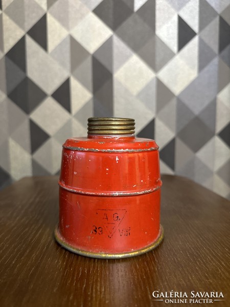 II. World War md 35 Romanian gas cylinder and filter