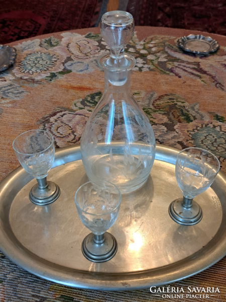 3 polished short drinking glasses with alpaca bottoms