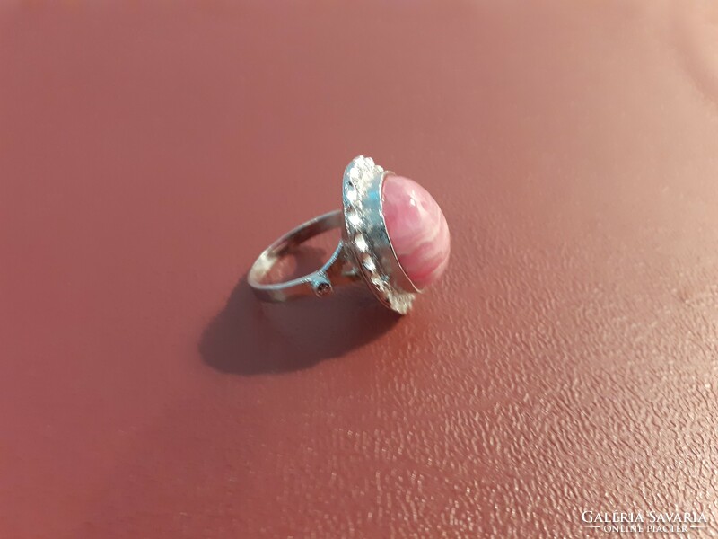 Silver ring 10.27 grams, with rhodochrosite stone