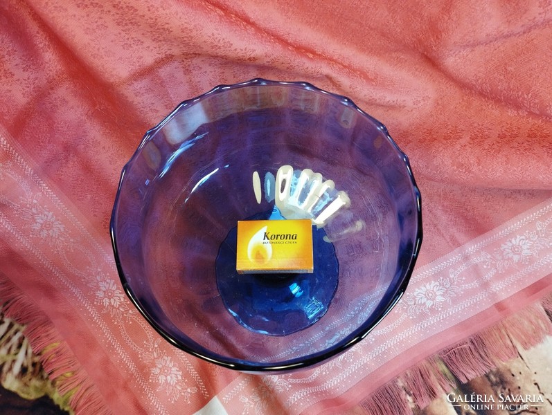 Large purple glass goblet, centerpiece, offering
