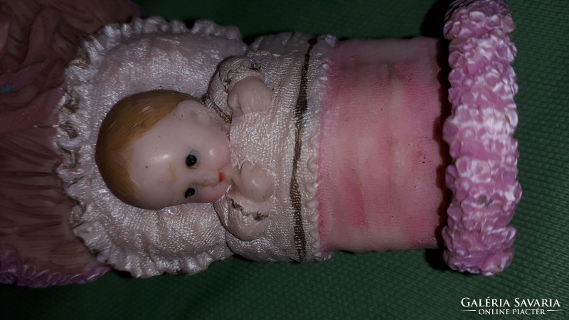 Fairy biscuit painted doll sleeping in a baby room bed 8 x 7 cm according to the pictures