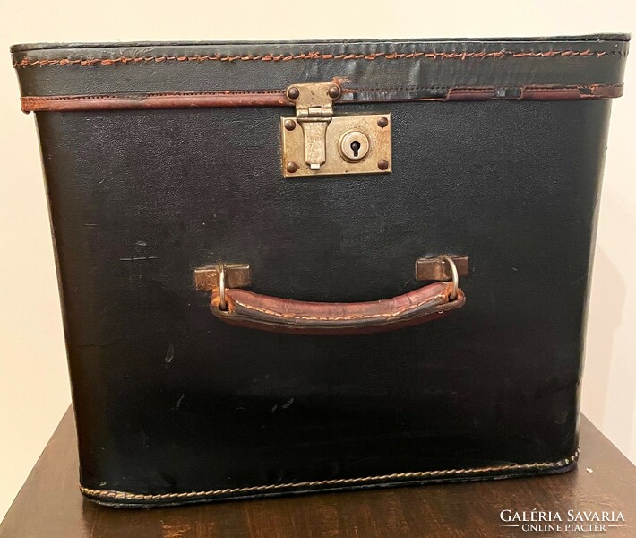 Antik utazótáska, pipere utazó táska, kézipoggyász, kézi bőrönd