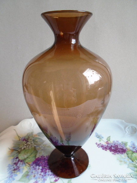Vékony falu, régi,  barna üveg váza  24,5 cm.