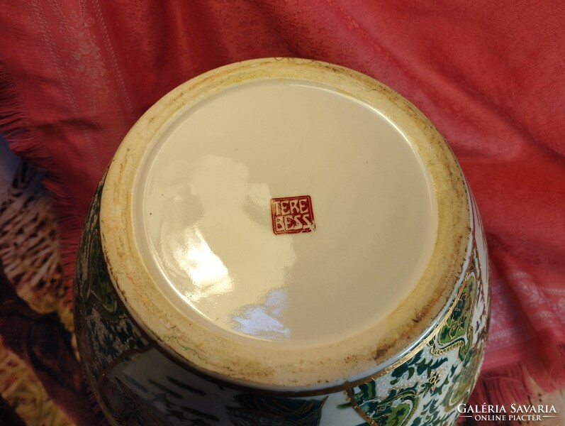 Terebess, Chinese porcelain enamel, large-sized pot