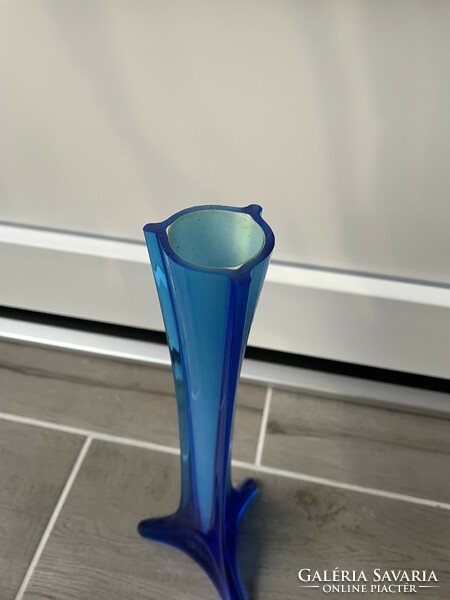 Gyönyörű színű kèk üveg váza Gyűjtői mid-century modern
